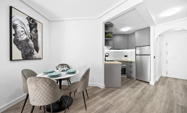 Herverkoop - Apartment - Torrevieja - Centro