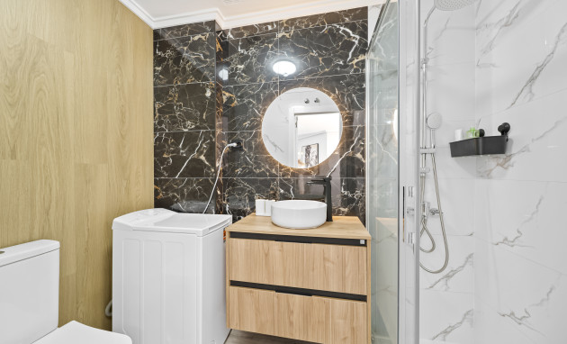 Herverkoop - Apartment - Torrevieja - Centro