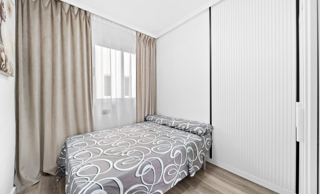 Herverkoop - Apartment - Torrevieja - Centro