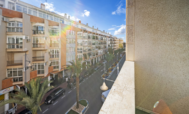 Herverkoop - Apartment - Torrevieja - Centro