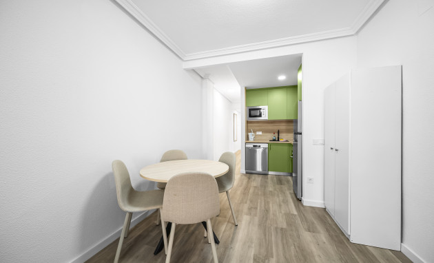 Herverkoop - Apartment - Torrevieja - Centro