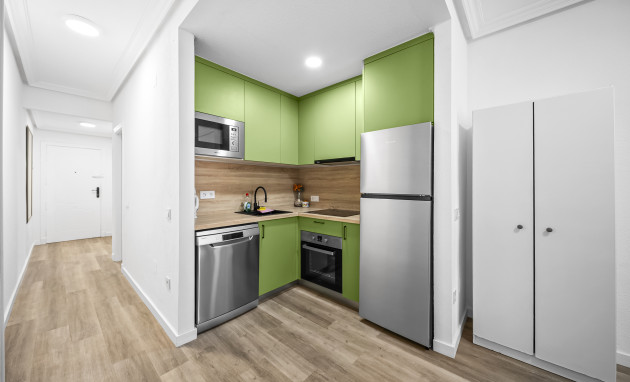 Herverkoop - Apartment - Torrevieja - Centro