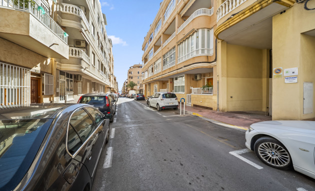 Herverkoop - Apartment - Torrevieja - Centro
