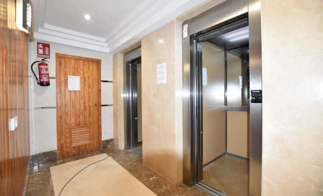 Herverkoop - Apartment - La Mata - La Mata - Town