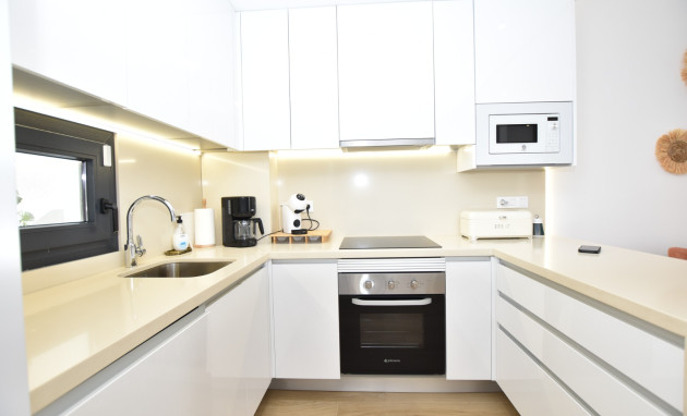 Herverkoop - Apartment - Torrevieja - Los Balcones