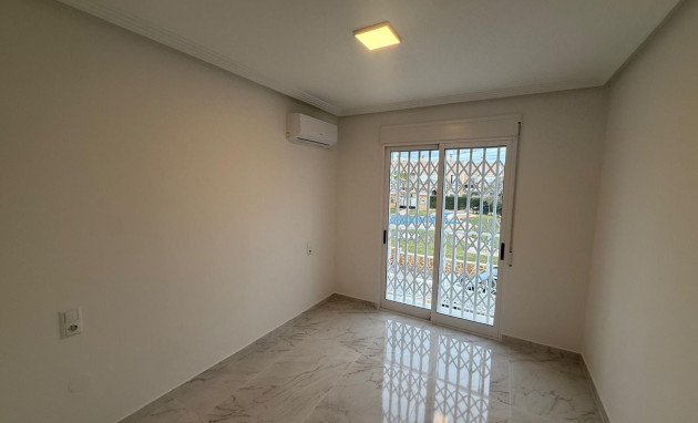 Herverkoop - duplex - Torrevieja - Aguas Nuevas
