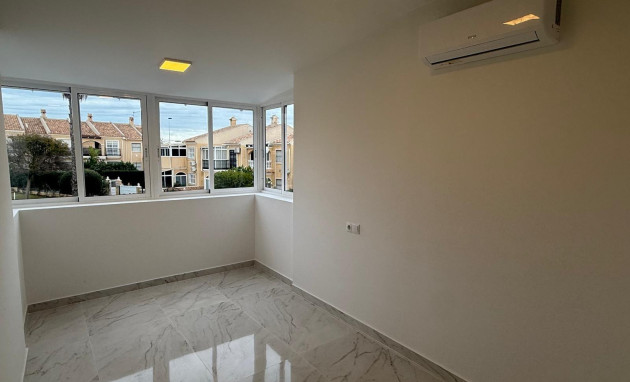 Herverkoop - duplex - Torrevieja - Aguas Nuevas