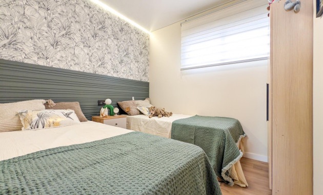 Herverkoop - Apartment - Torrevieja - Parque de las Naciones