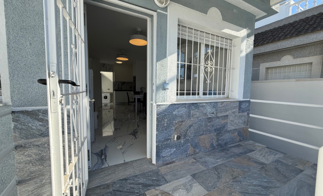 Herverkoop - Semi detached Villa - Torrevieja - El Chaparral