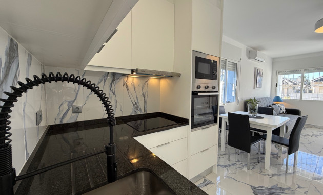 Herverkoop - Semi detached Villa - Torrevieja - El Chaparral