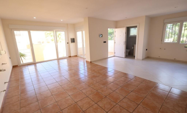 Resale - Villa - Orihuela Costa - Villamartín-Las Filipinas