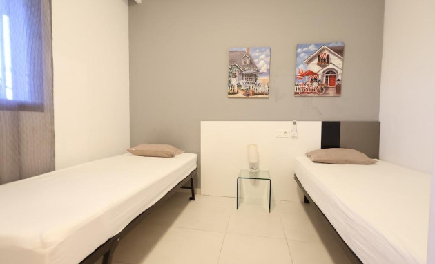 Resale - Apartment - Orihuela Costa - La Zenia