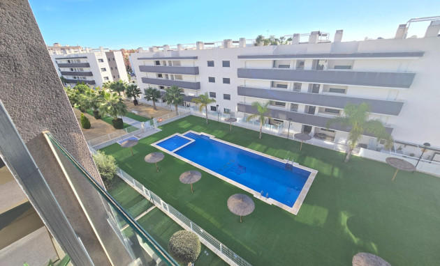 Resale - Apartment / Flat * - Orihuela Costa * - Villamartín *