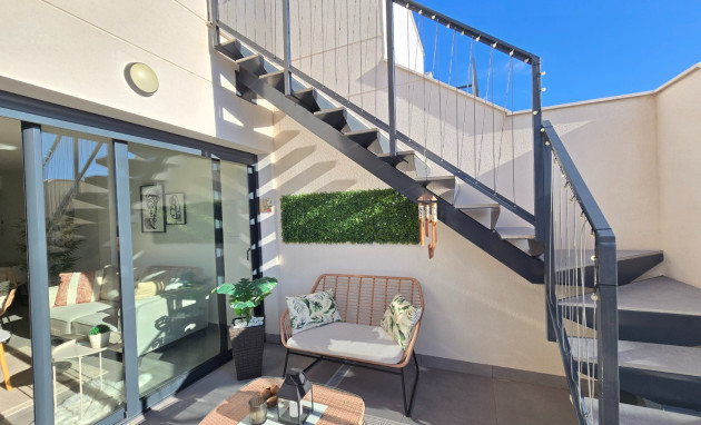 Resale - Apartment / Flat * - Orihuela Costa * - Villamartín *