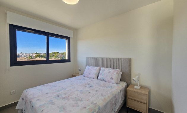 Resale - Apartment / Flat * - Orihuela Costa * - Villamartín *