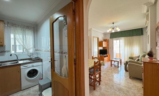 Resale - Apartment - Torrevieja - Centro