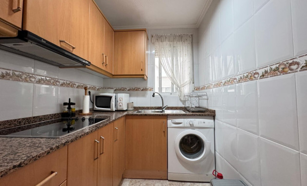 Resale - Apartment - Torrevieja - Centro