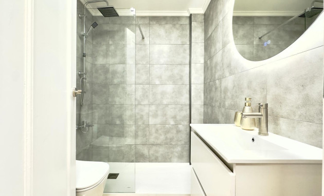 Herverkoop - Apartment - Torrevieja - Centro