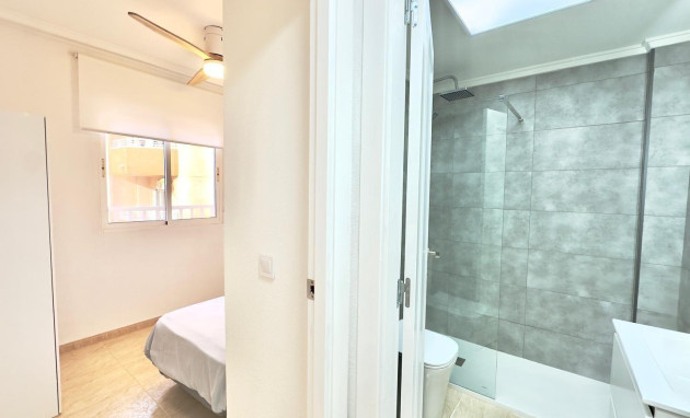 Herverkoop - Apartment - Torrevieja - Centro