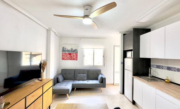 Herverkoop - Apartment - Torrevieja - Centro