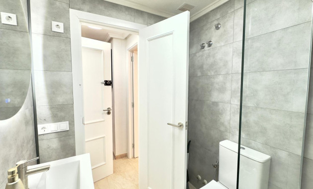 Herverkoop - Apartment - Torrevieja - Centro