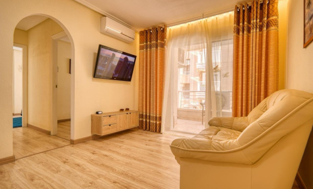 Herverkoop - Apartment - Torrevieja - Centro