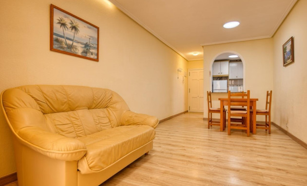 Herverkoop - Apartment - Torrevieja - Centro