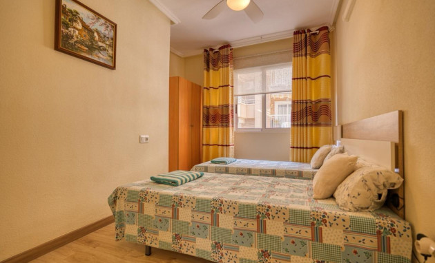 Herverkoop - Apartment - Torrevieja - Centro