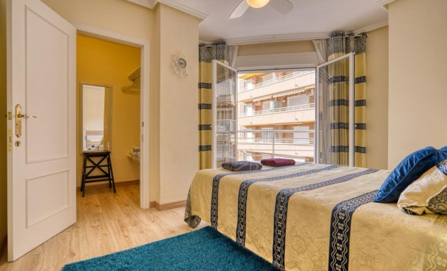 Herverkoop - Apartment - Torrevieja - Centro
