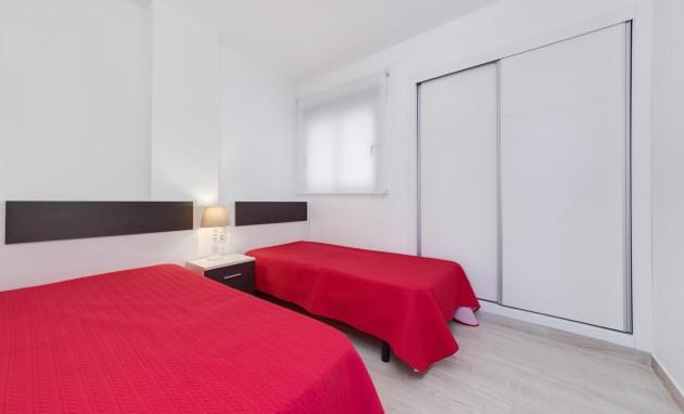 Resale - Apartment - Torrevieja - La Mata pueblo