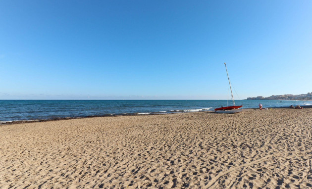 Resale - Apartment - Torrevieja - La Mata pueblo