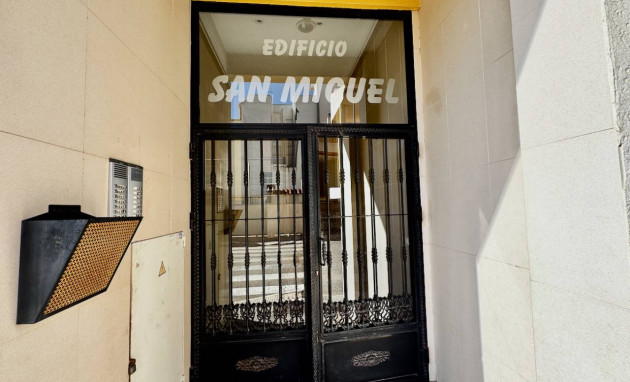 Herverkoop - Apartment - Formentera del Segura - Formentera - Village