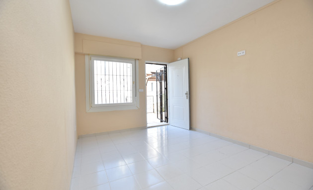 Herverkoop - Terraced house / Townhouse - Torrevieja - Lago Jardín II