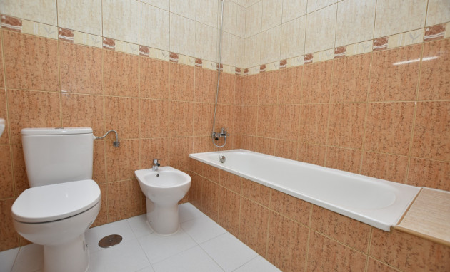 Herverkoop - Terraced house / Townhouse - Torrevieja - Lago Jardín II