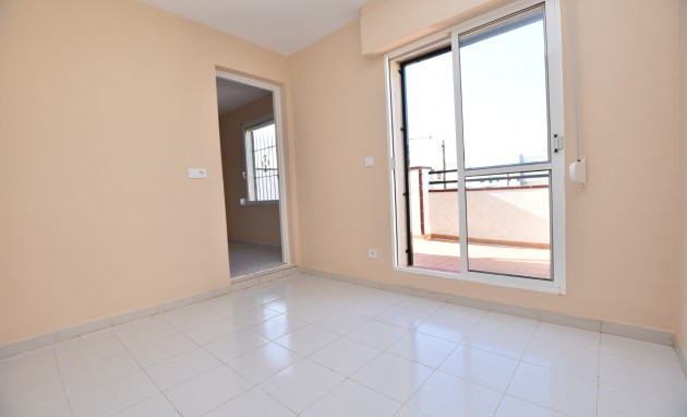 Herverkoop - Terraced house / Townhouse - Torrevieja - Lago Jardín II