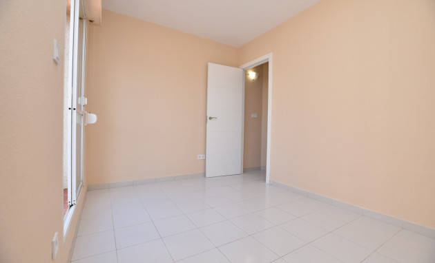 Herverkoop - Terraced house / Townhouse - Torrevieja - Lago Jardín II