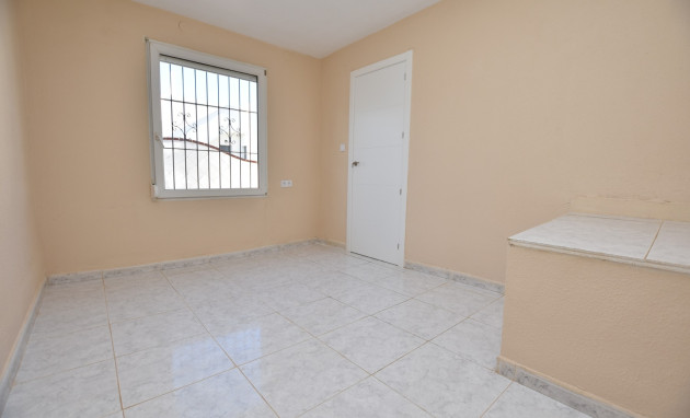 Herverkoop - Terraced house / Townhouse - Torrevieja - Lago Jardín II