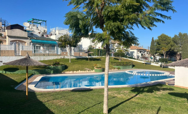 Herverkoop - Terraced house / Townhouse - Torrevieja - Lago Jardín II