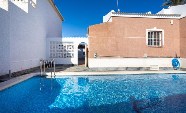 Herverkoop - Detached Villa - Torrevieja - Urbanización San Luis