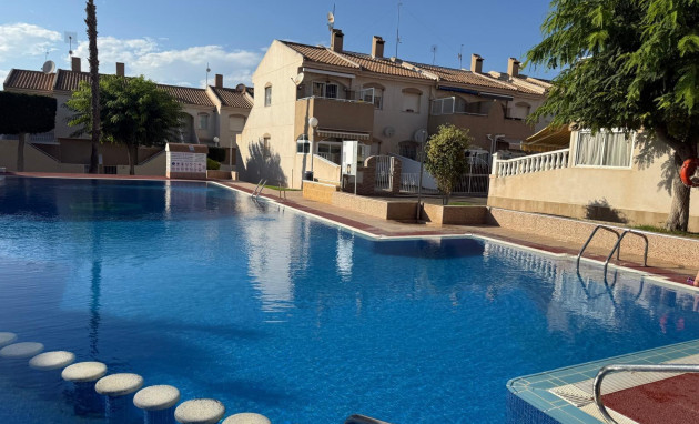 Herverkoop - Bungalow - Gelijkvloers - Torrevieja - Parque las naciones