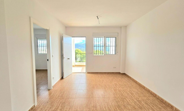 Herverkoop - Apartment - Castalla - Comunidad valenciana