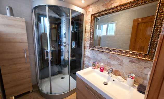 Revente - Villa - Villamartín