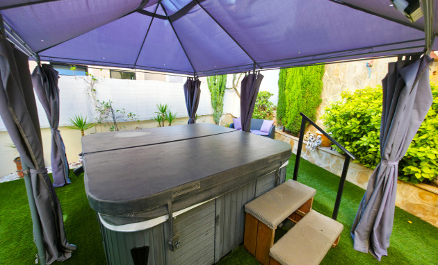 Revente - Villa - Villamartín