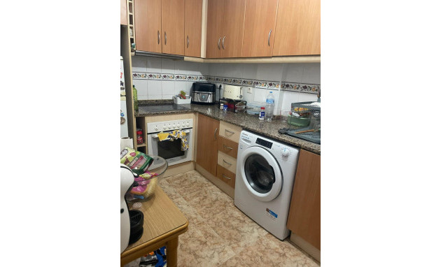 Herverkoop - Apartment - Torrevieja - Centro