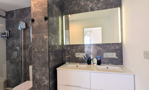 Revente - Attique - San Miguel de Salinas