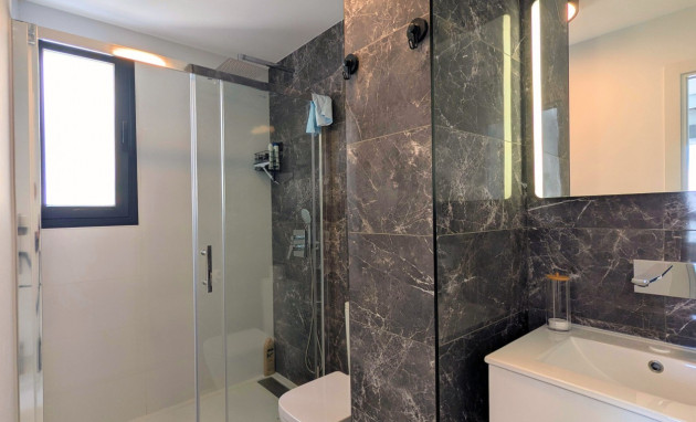 Revente - Attique - San Miguel de Salinas