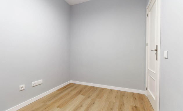 Herverkoop - Apartment - Torrevieja - La Mata pueblo