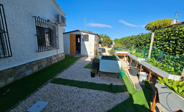 Herverkoop - Detached Villa - La Marina