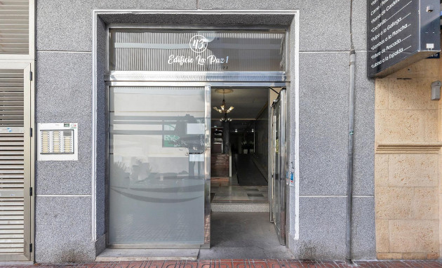 Resale - Apartment - Torrevieja - Estacion de autobuses