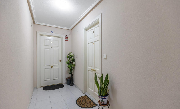 Resale - Apartment - Torrevieja - Estacion de autobuses